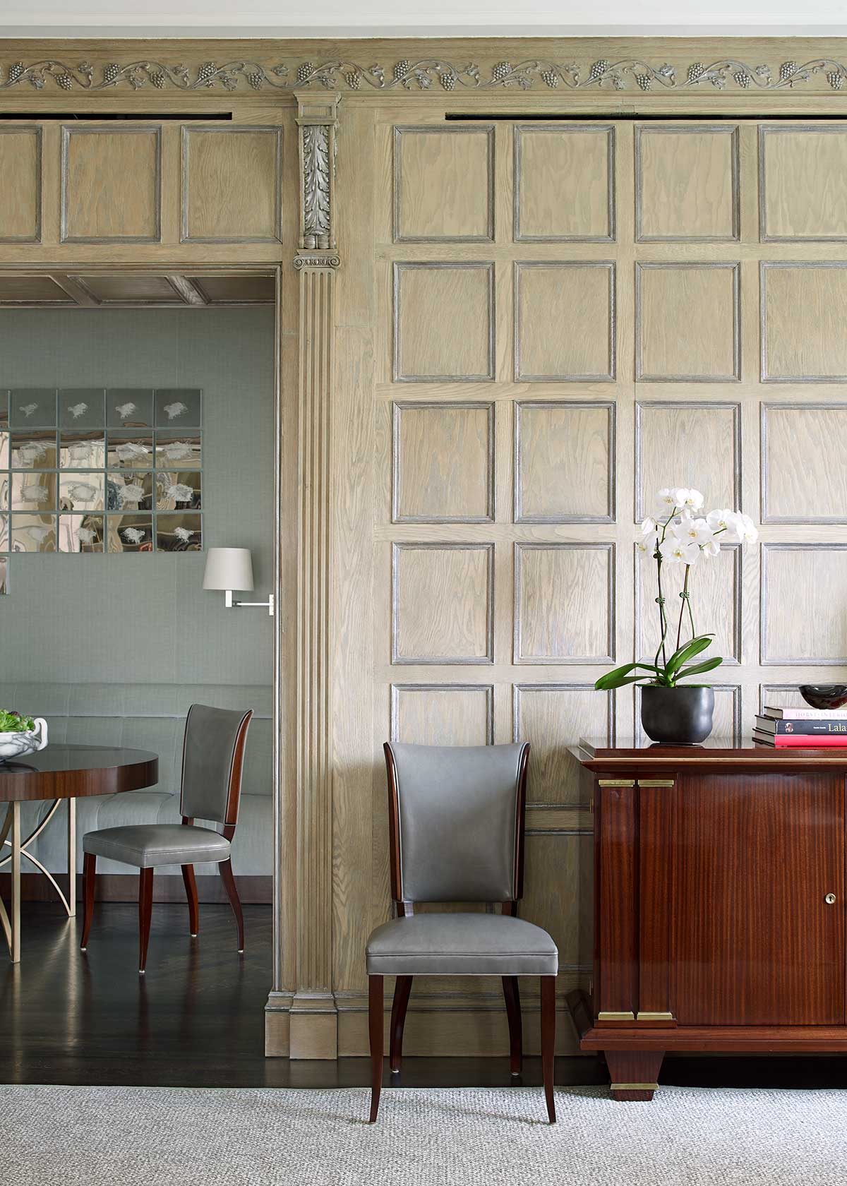 Park Avenue Pied-à-Terre Chandelier